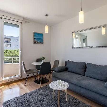 Karoglan Apartmán *