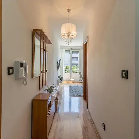 Apartamento Karoglan *