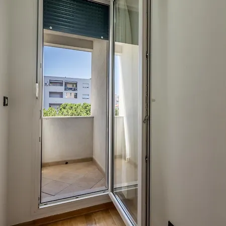 Apartment Karoglan